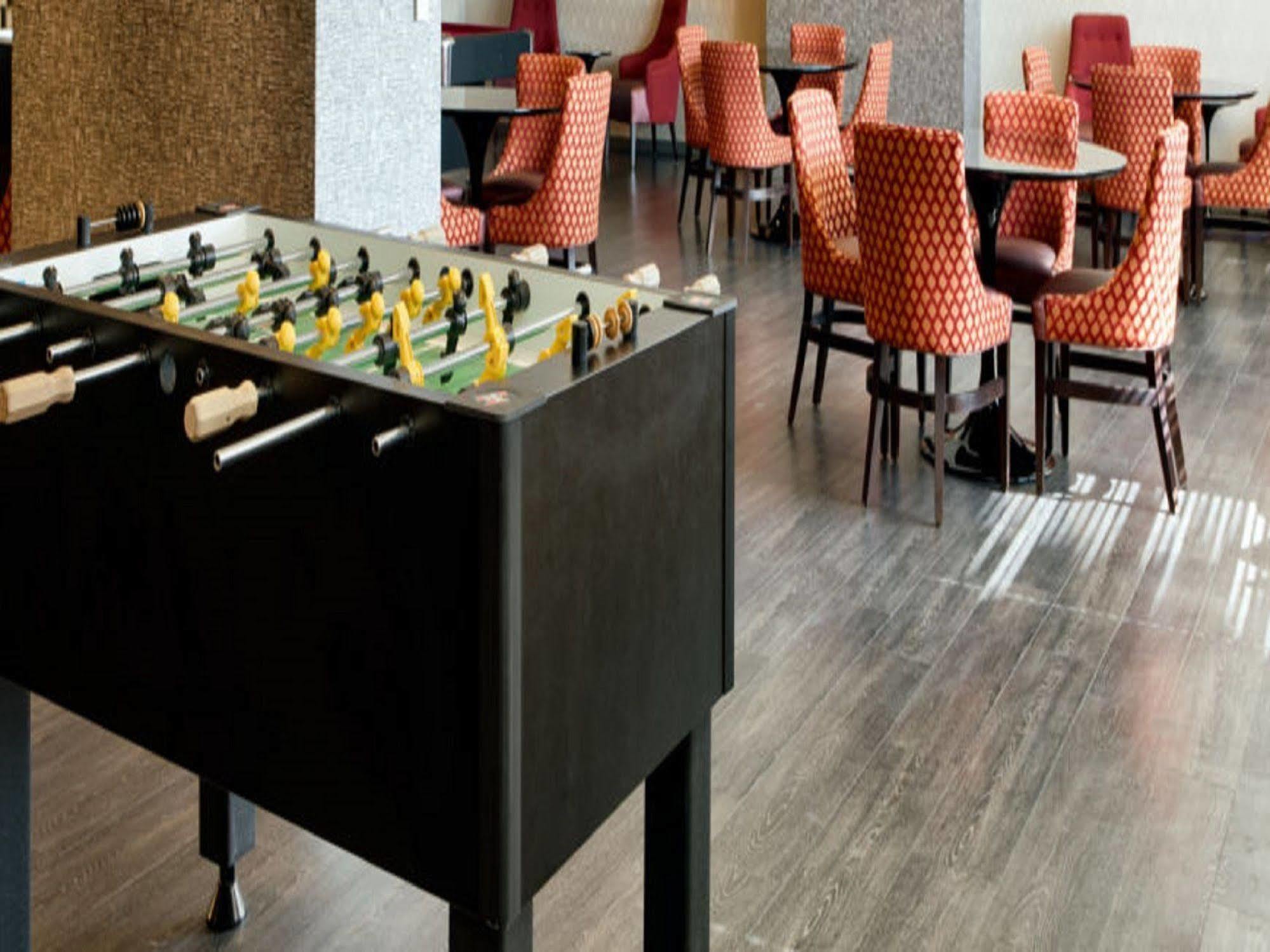 Global Luxury Suites At Exchange เจอร์ซีย์ซิตี้ ภายนอก รูปภาพ